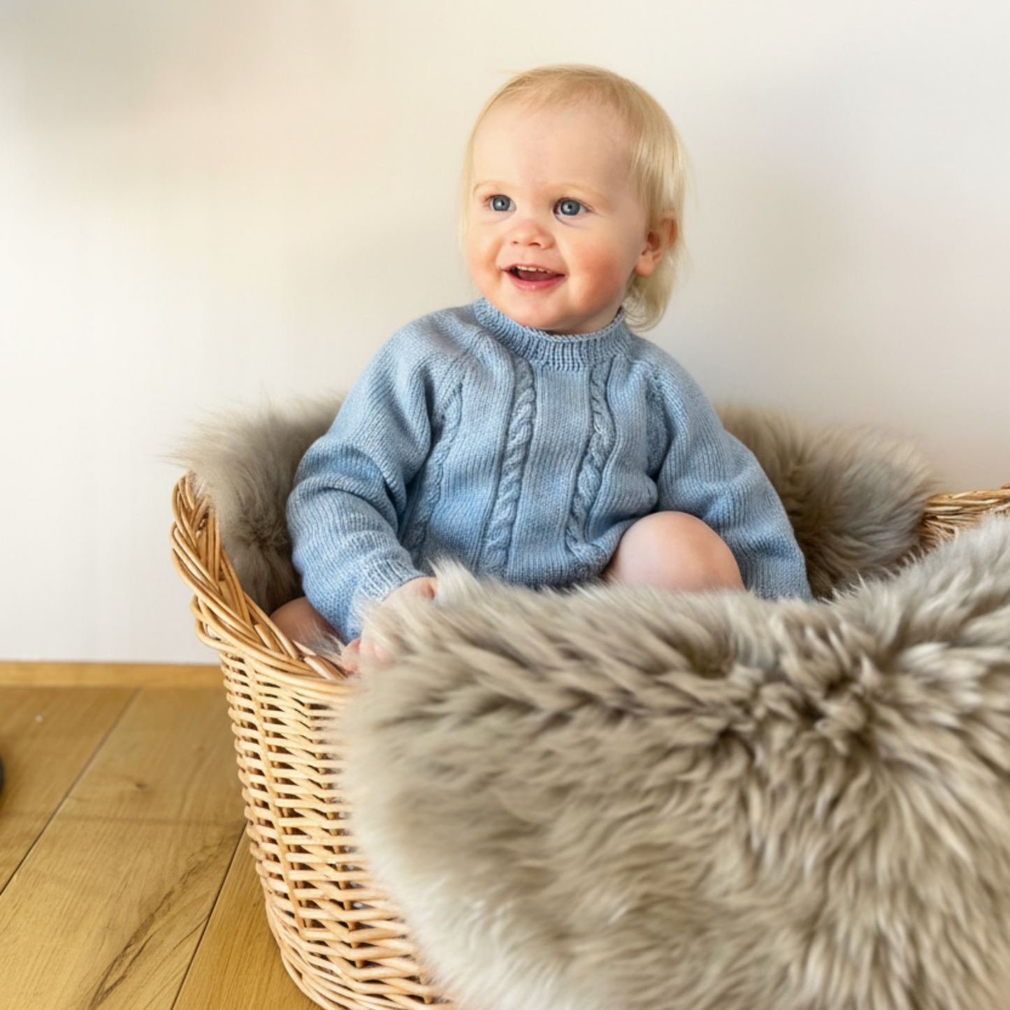 Vesleskattens flettebody - Strikkepakke - Dale Garn Soft Merino