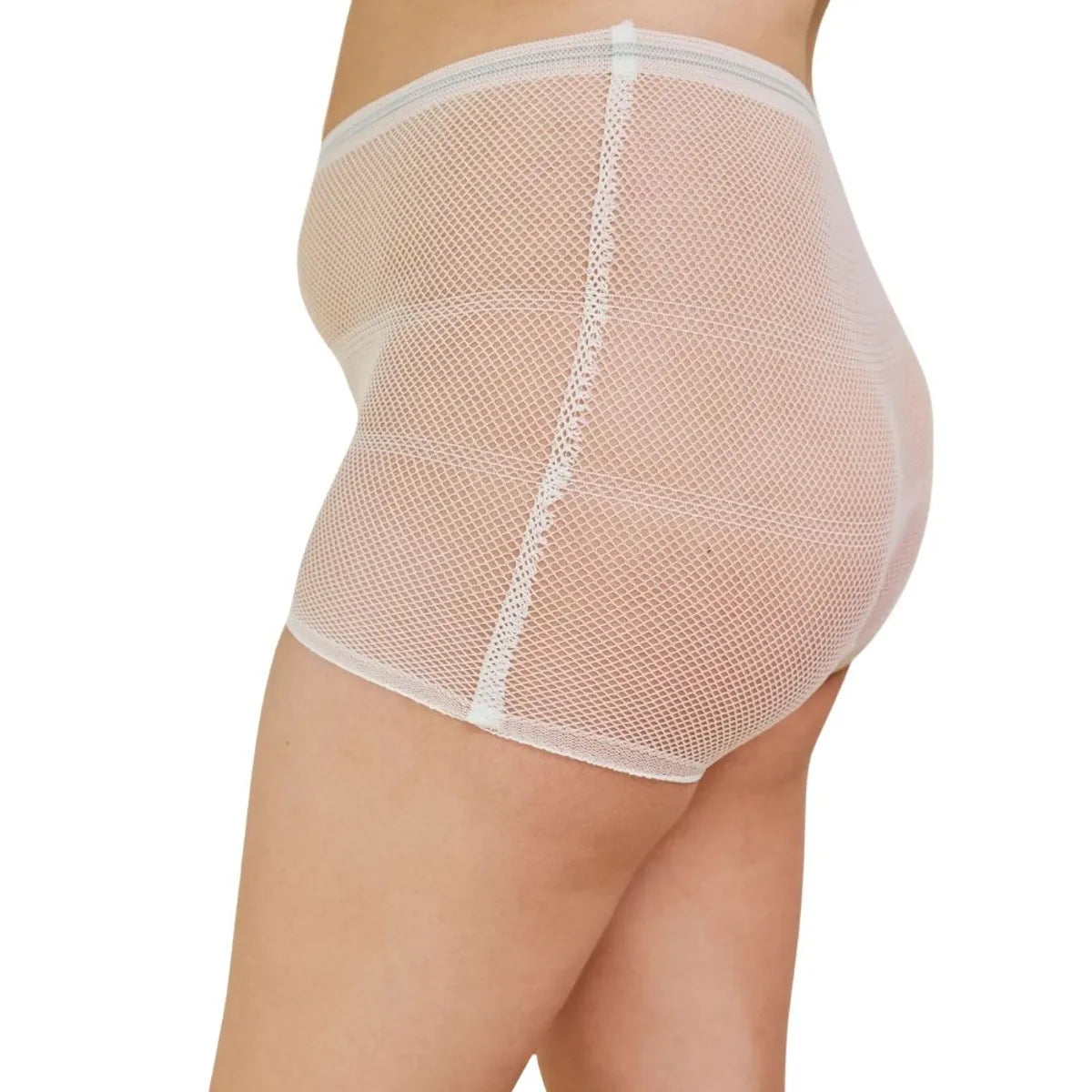 Truser til å pakke i fødebagen. Hvit truse til fødebagen. Gjenbrukbare nettingtruser og sykehustruser.