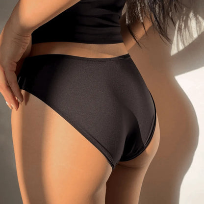 Panic Panties, svart truse for små uhell og plutselig overnatting. Komfortabel truse for alle kropper. 