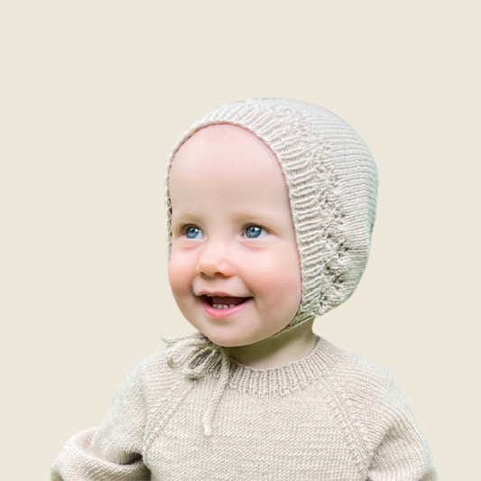 Vesleskattens søte kyse - Strikkepakke - Dale Garn Soft Merino