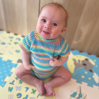 Strikke body til sommeren til baby og barn. Strikk body i størrelse 0-2 år. Sommerstrikk til baby og barn i merinoull.