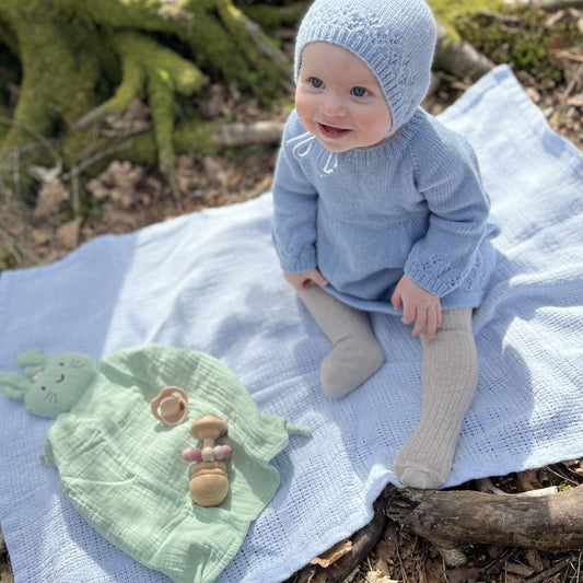 Økologisk koseklut kanin med LOVI smokk – trygg gave til nyfødt og babyshower