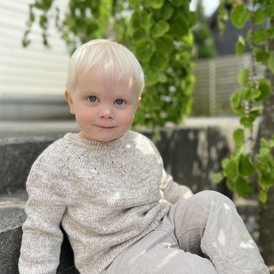 Barnehagegenser strikk – enkel å kle av og på selv, merinoull 1-6 år