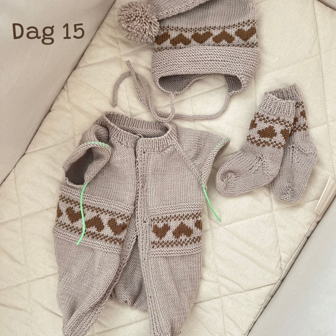 Tell ned til jul med Vesleskattens julekalender, strikkekalender, adventskalender for strikkere dag 15