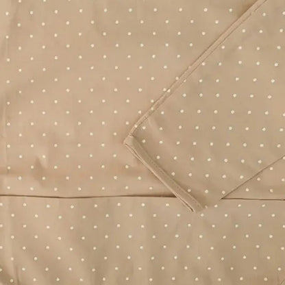 Smekke fra Summerville Organic i fargen sand. Smekke med lange armer som forhindrer søl. Smekke i økologisk bomull og vannavstøtende materiale.