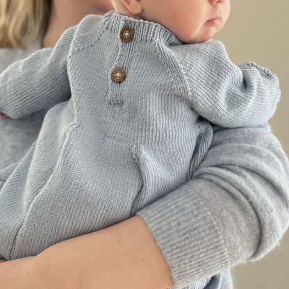 Strikke kjole med body i merinoull – digital strikkeoppskrift PDF. Sommerstrikk til baby, oppskrift uten garn.