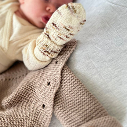strikke votter til baby uten tommel, enkel oppskrift